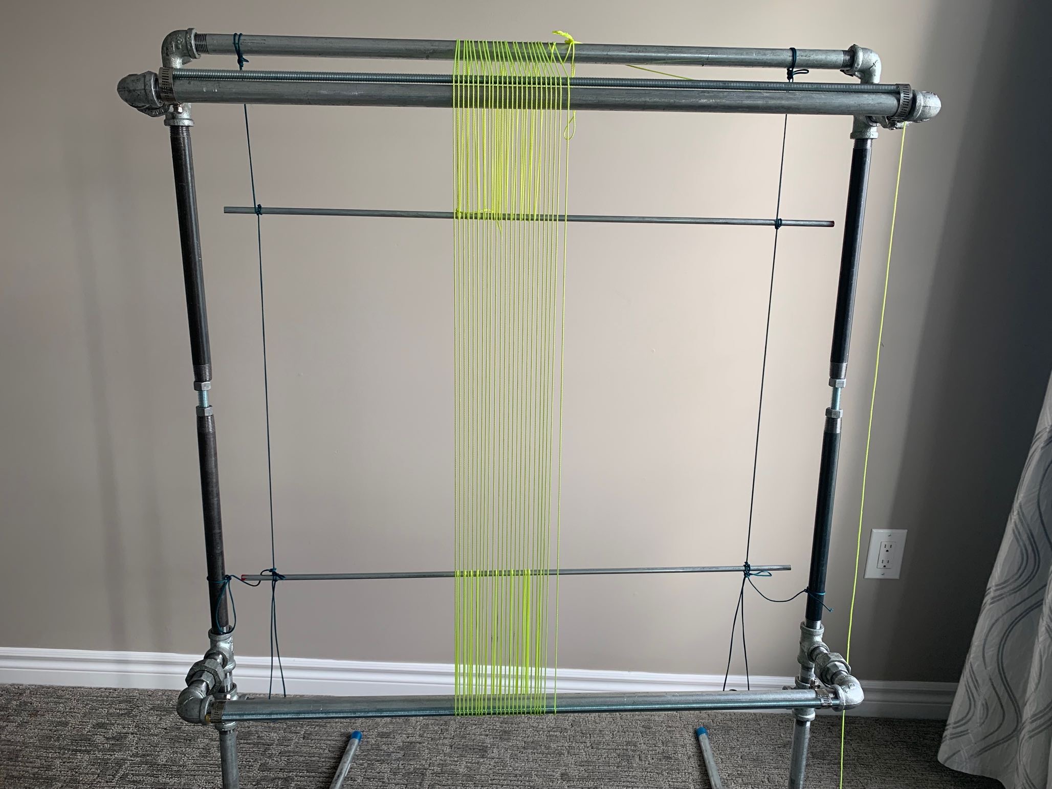 Continuous Warping Method with 2 warping rods - front of the loom